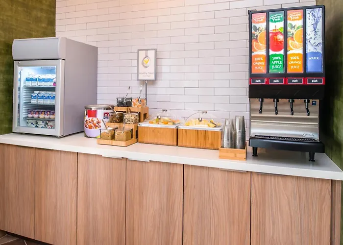 Fairfield & By Marriott Worth Southwest At Cityview Hotel