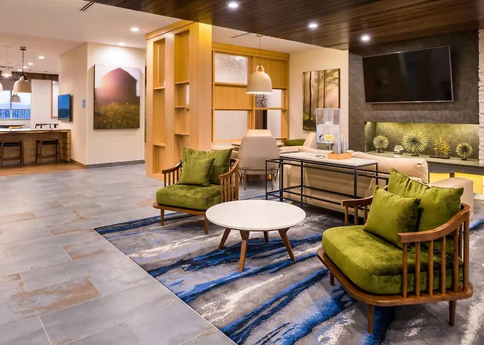 Fairfield & By Marriott Worth Southwest At Cityview Hotel