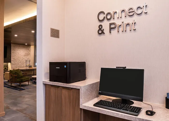 Hotel Fairfield & By Marriott Worth Southwest At Cityview 3*