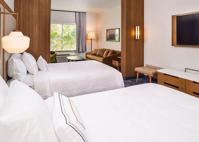Hotel Fairfield & By Marriott Worth Southwest At Cityview 3*
